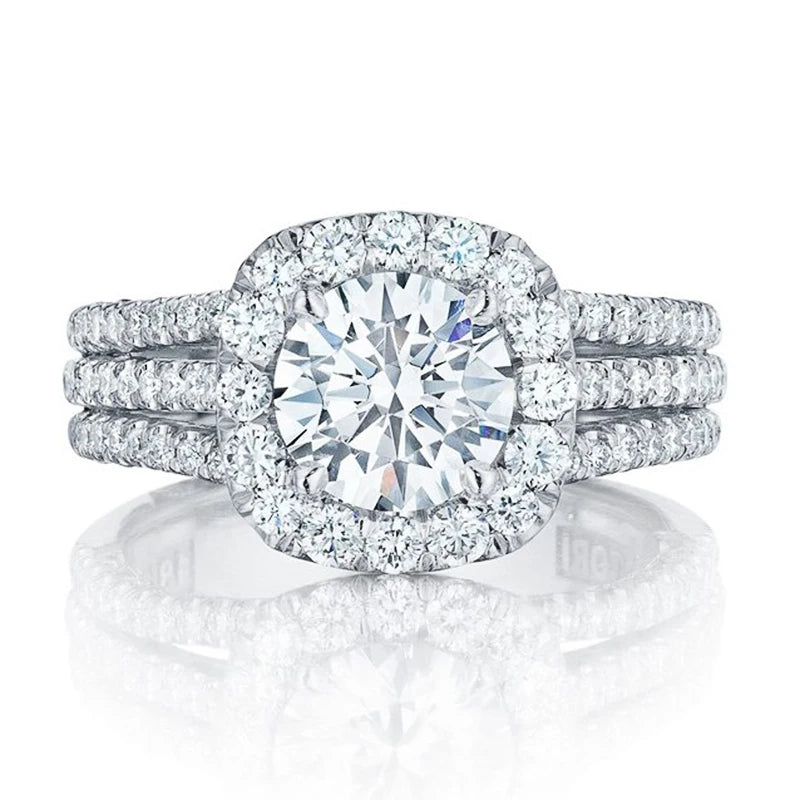 Luxora Ring
