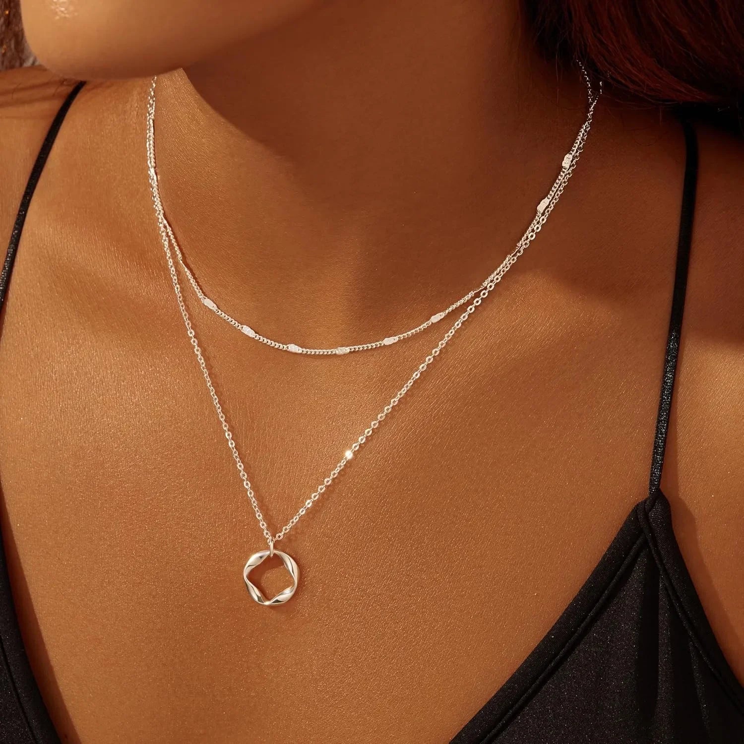 Velora Necklace