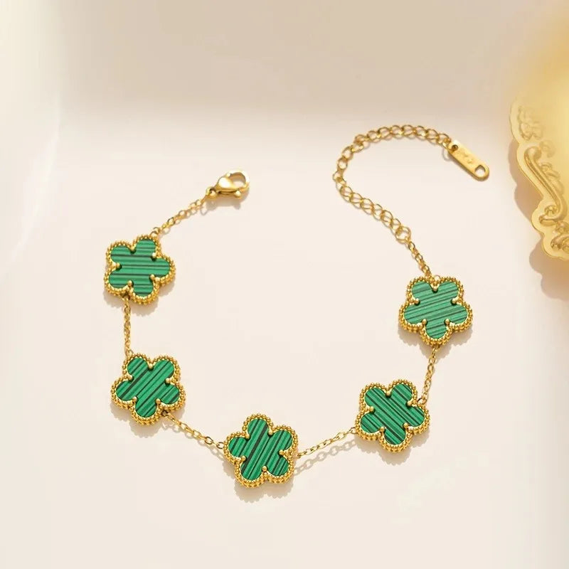 Chic Leaf