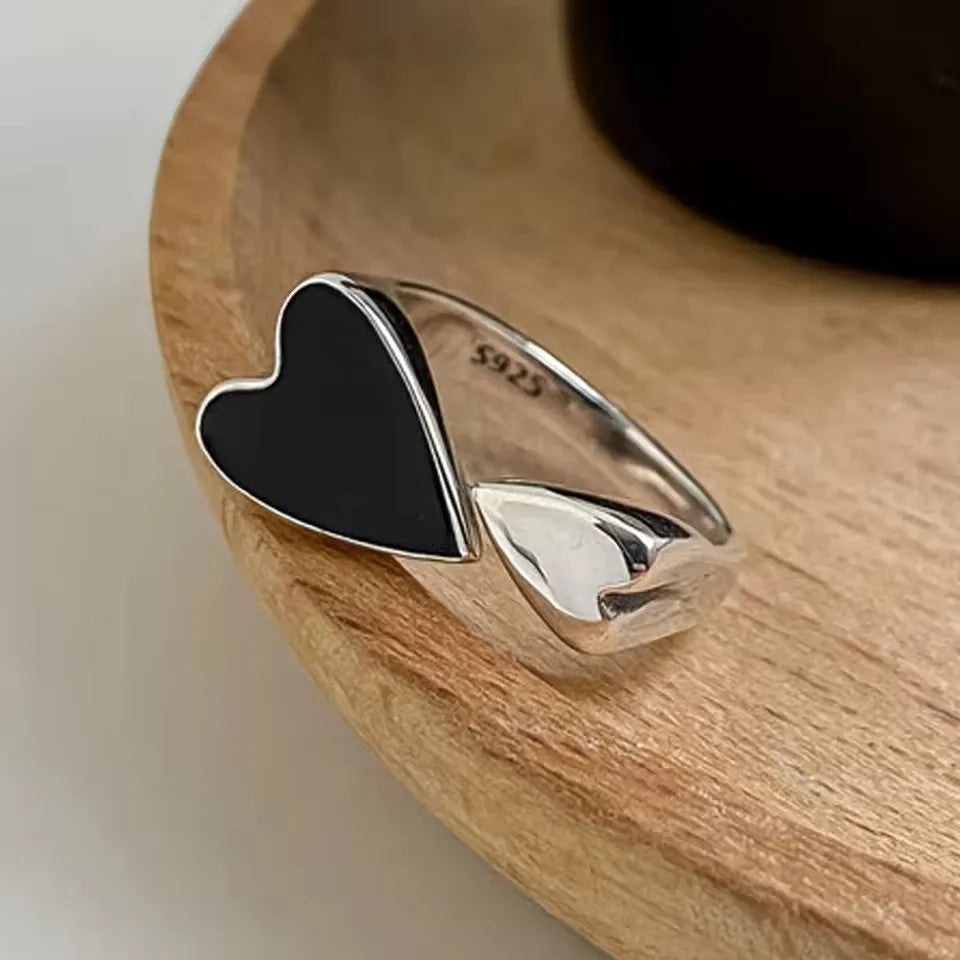 Velora Ring