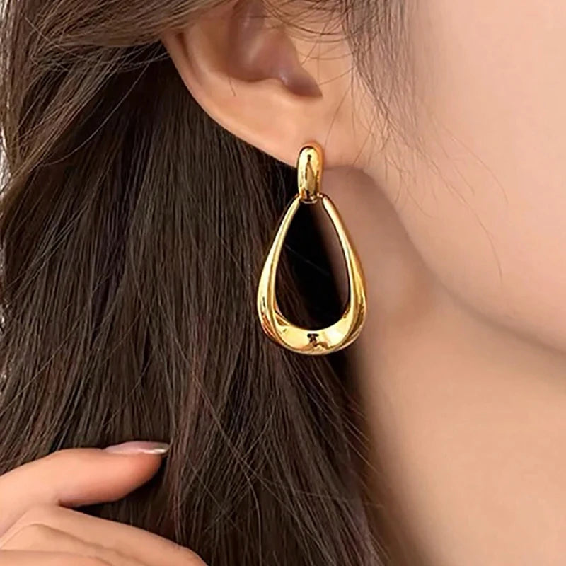 Velora Earring