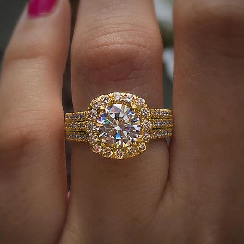 Luxora Ring