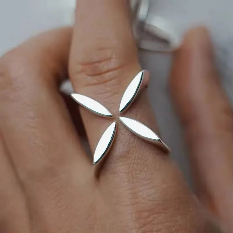 Velora Ring