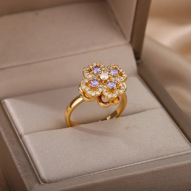 Clovira Ring
