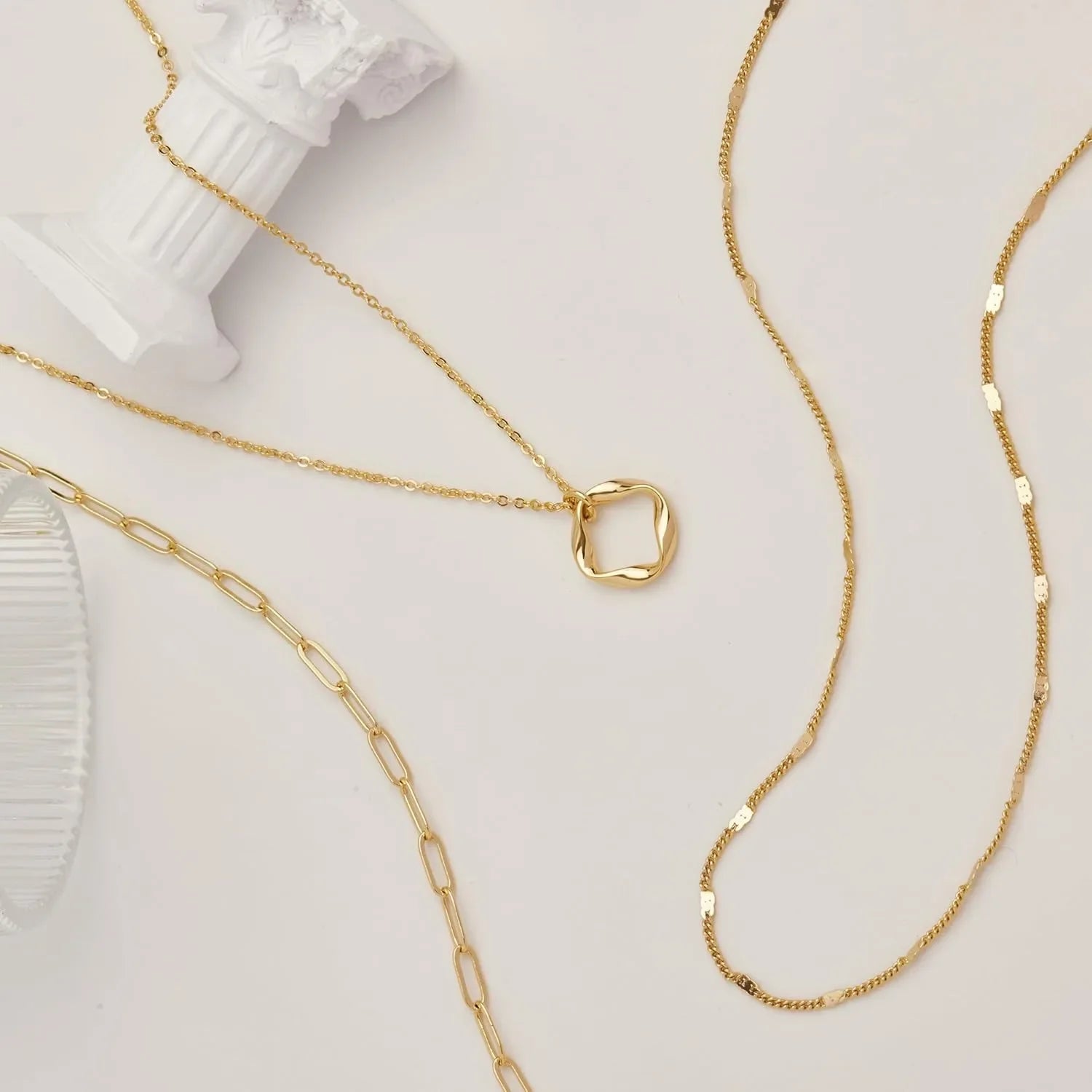 Velora Necklace
