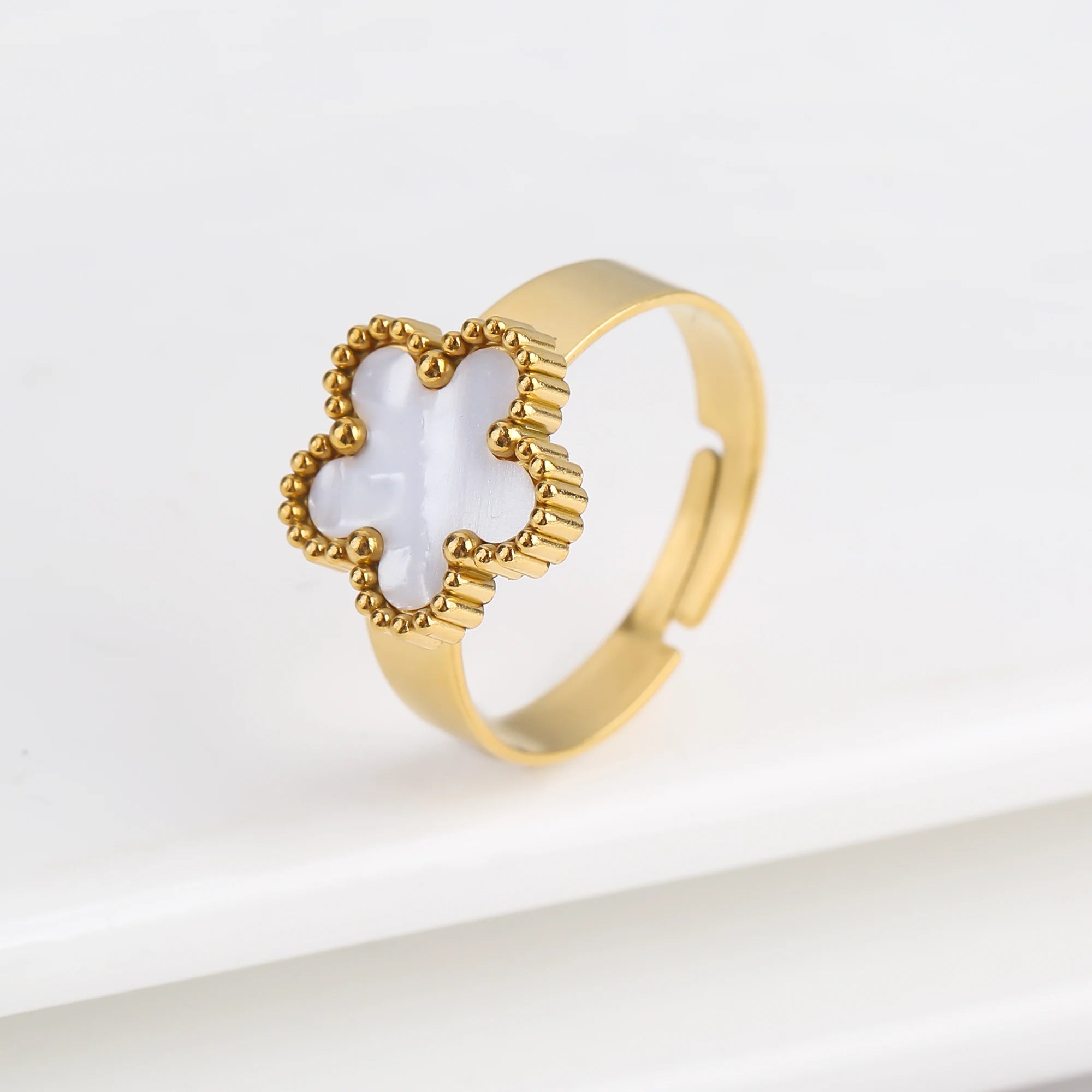 FiveLeaf Ring
