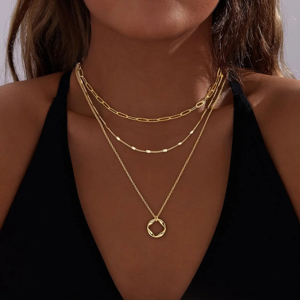 Velora Necklace