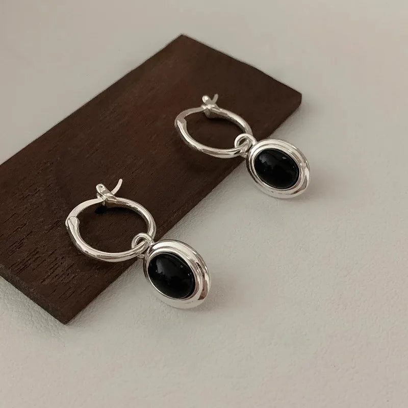 Chic Black