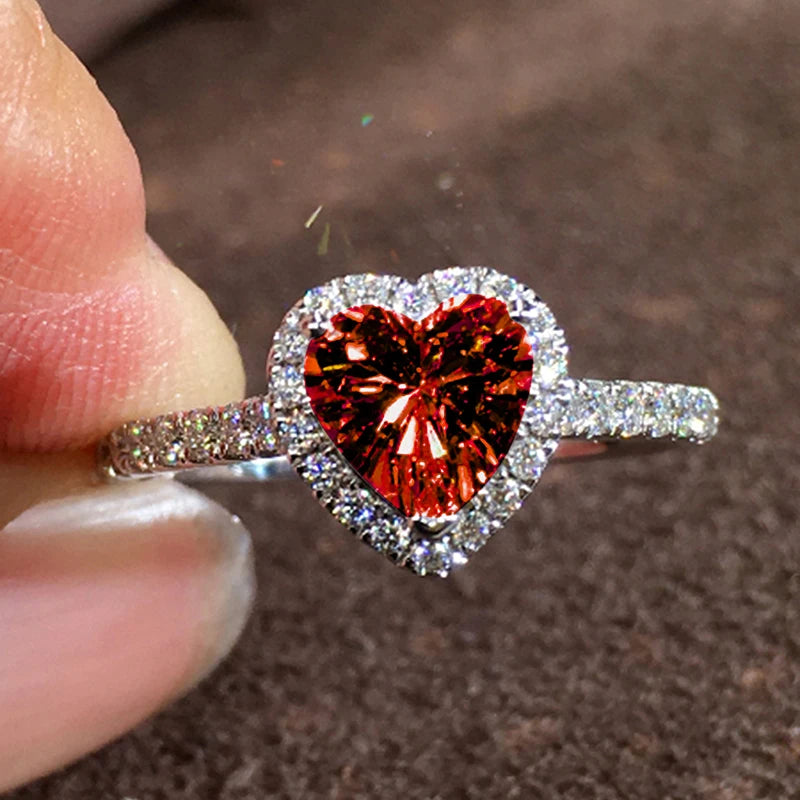 Amora Ring