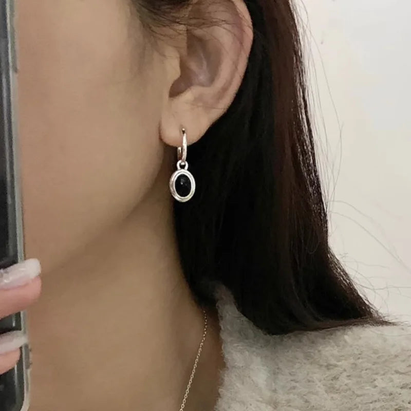 Chic Black