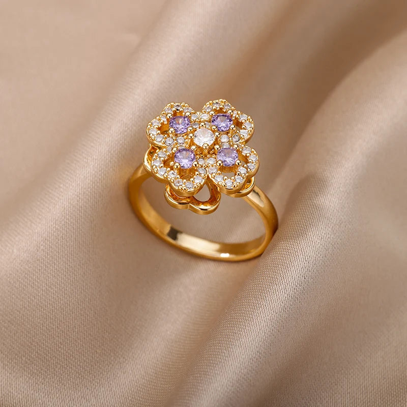 Clovira Ring
