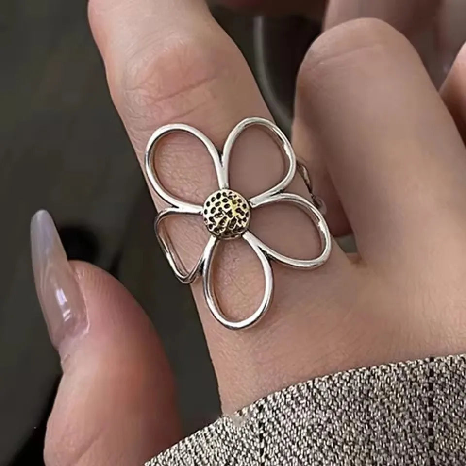Velora Ring