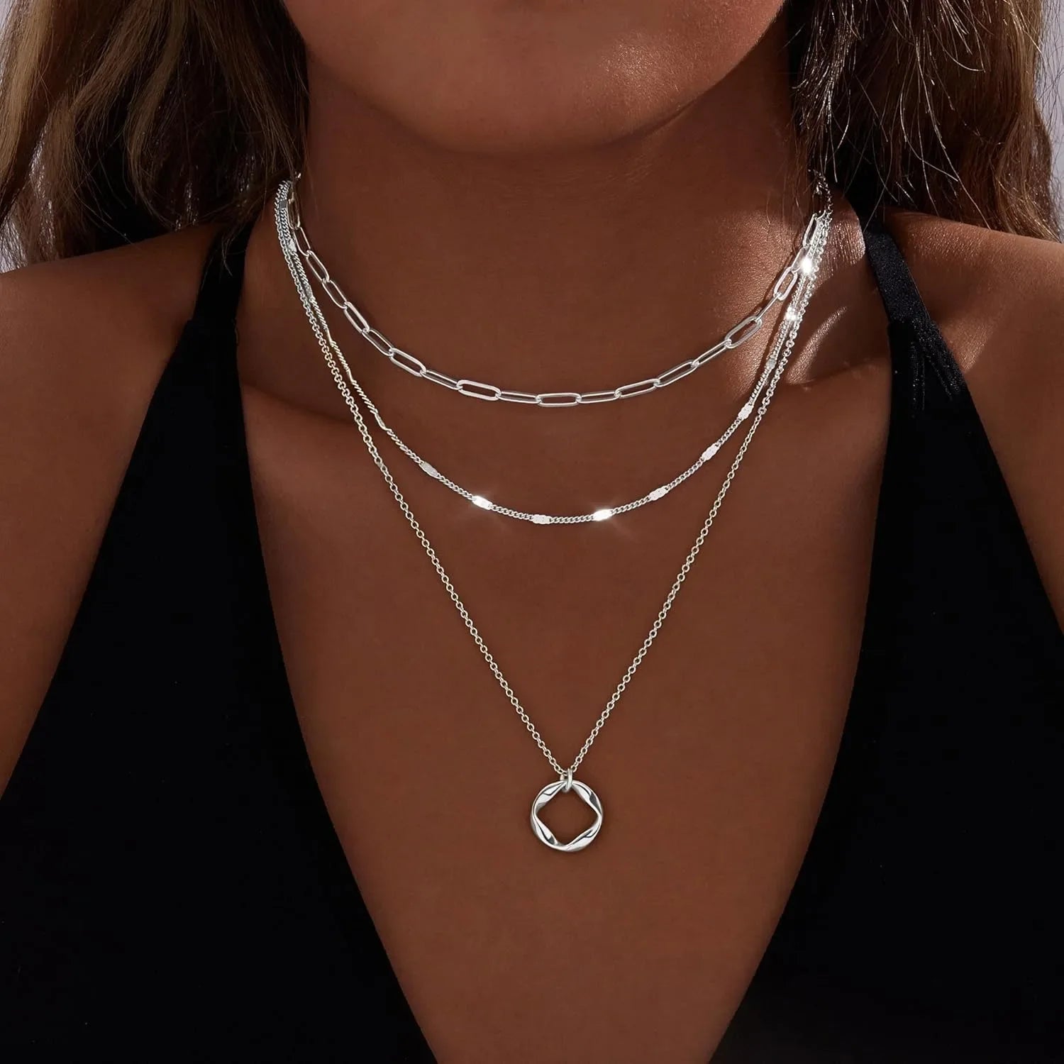 Velora Necklace
