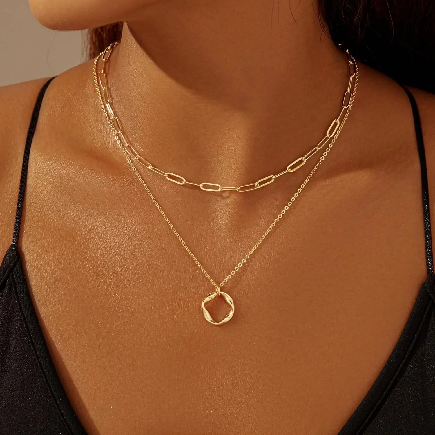 Velora Necklace